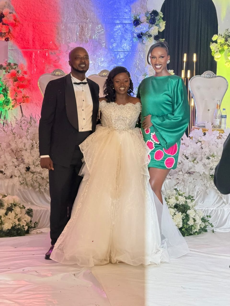 Umuhanzikazi Bwiza Aimerance yifurije Bob Pro na Kelia urugo ruhire mu bukwe bwabo