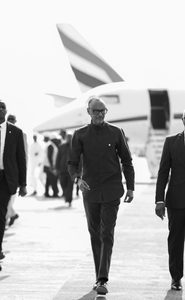 Perezida Kagame yatangiye uruzinduko rw’iminsi ibiri muri Oman