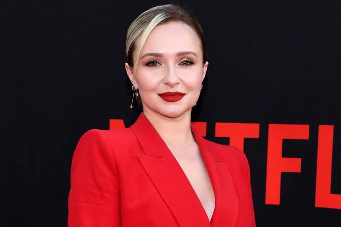 Hayden Panettiere yibutswe n’umuryango n’inshuti ze nyuma y’ukwezi gushize yitabye Imana.