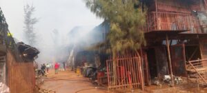 GASABO: Abakorera mu Gakiriro ka Gisozi barataka igihombo nyuma y’inkongi y’umuriro, basaba ubufasha